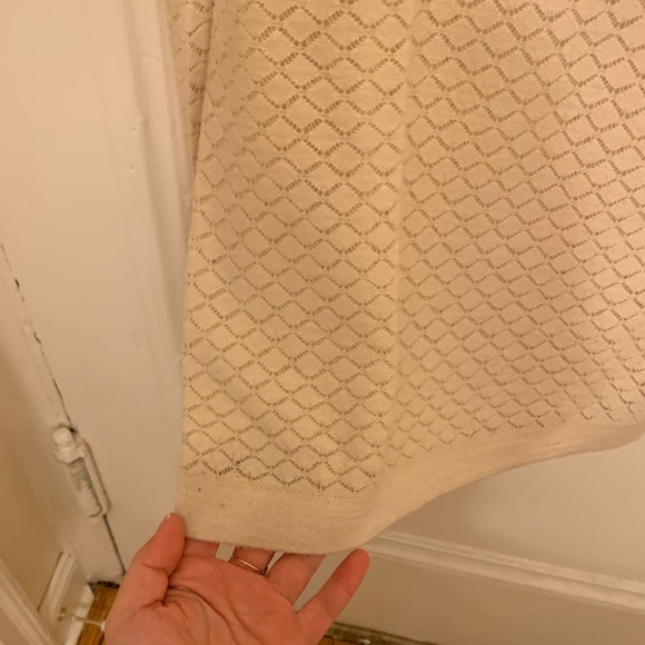 Beautiful cream lattice work sweater - Picture 5 of 7